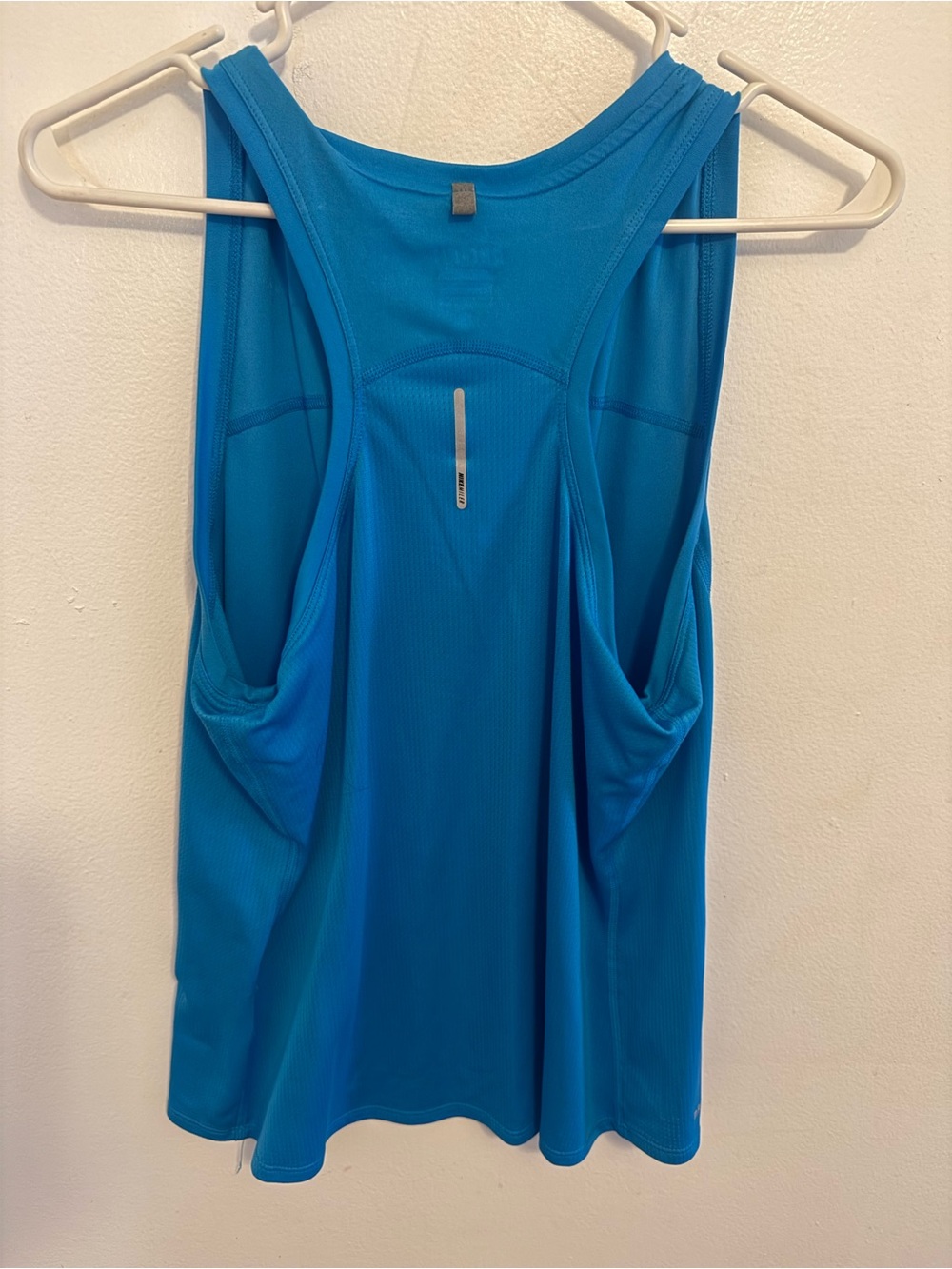 Nike Women's Bright Blue Dri-FIT tank size large - Picture 3 of 8